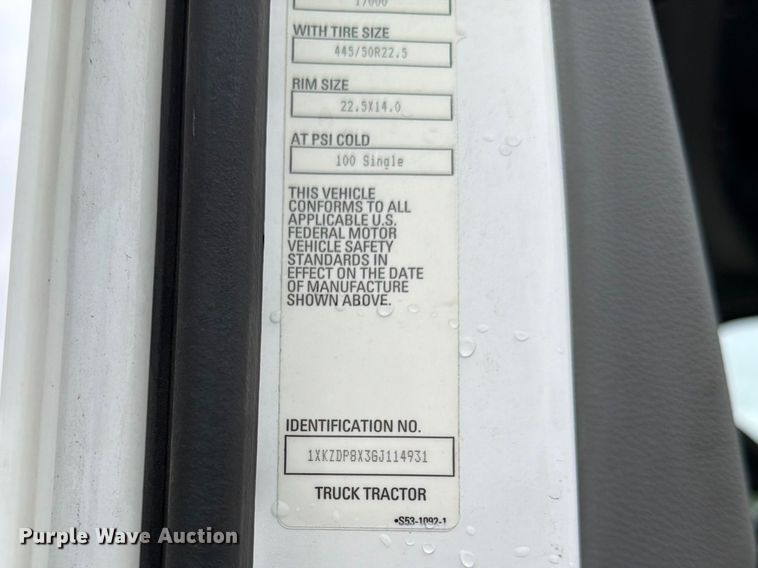 image for item FK0175 2016 Kenworth T880 semi truck