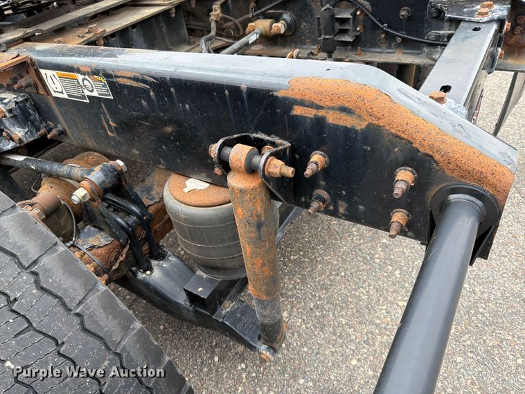 image for item FK0176 2016 Kenworth T880 semi truck