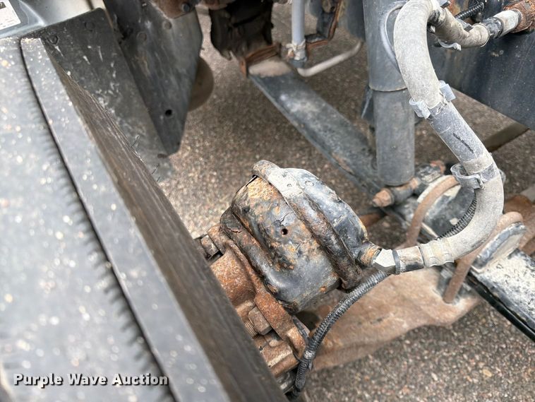 image for item FK0176 2016 Kenworth T880 semi truck