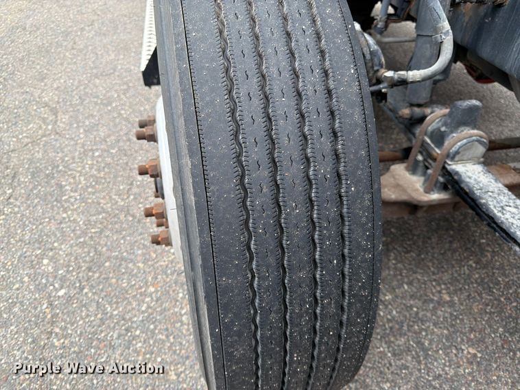 image for item FK0176 2016 Kenworth T880 semi truck