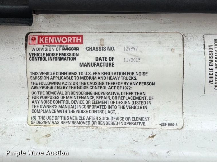 image for item FK0176 2016 Kenworth T880 semi truck