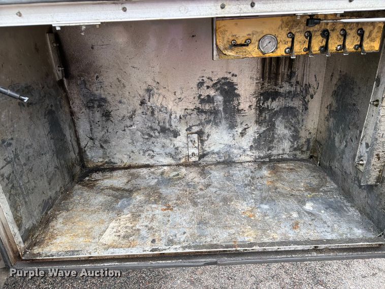 image for item FK0177 2005 Brenner tank trailer