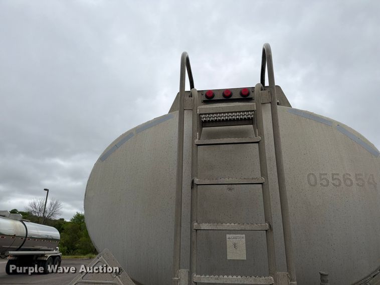 image for item FK0177 2005 Brenner tank trailer