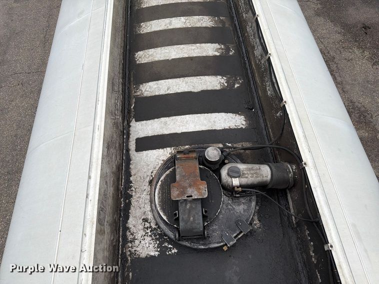 image for item FK0177 2005 Brenner tank trailer
