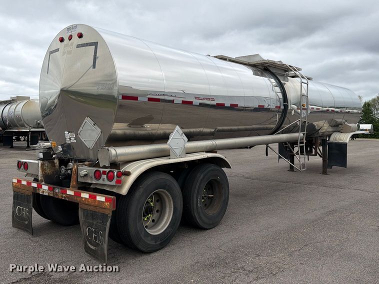 image for item FK0178 1990 Polar tank trailer