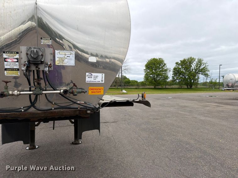 image for item FK0178 1990 Polar tank trailer