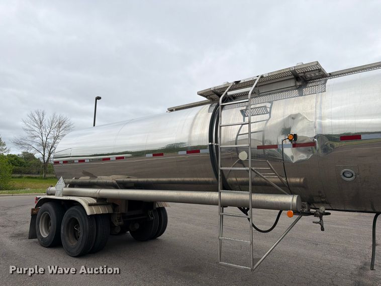 image for item FK0178 1990 Polar tank trailer