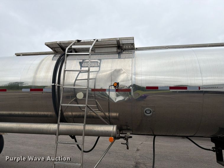 image for item FK0178 1990 Polar tank trailer