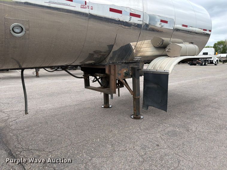 image for item FK0178 1990 Polar tank trailer