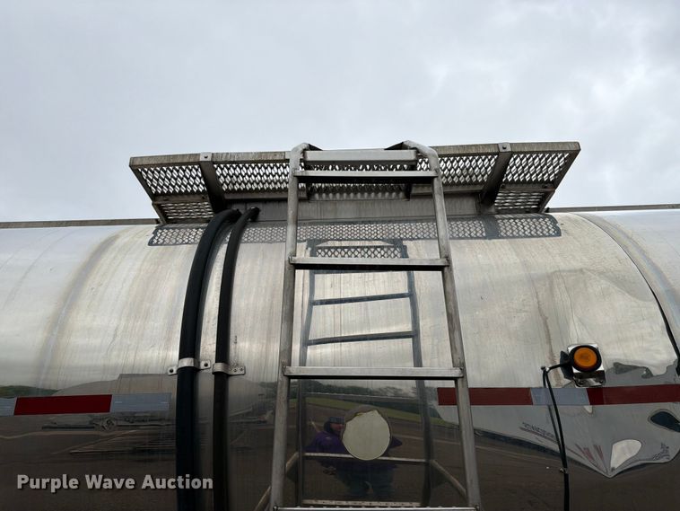 image for item FK0178 1990 Polar tank trailer