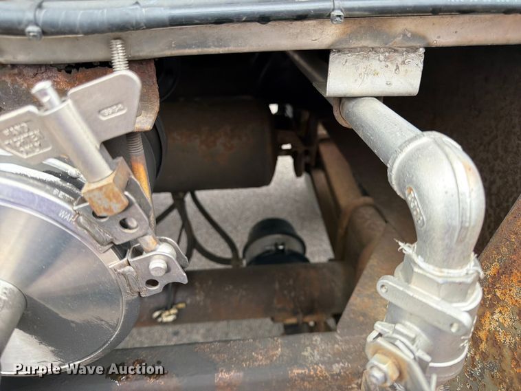 image for item FK0178 1990 Polar tank trailer