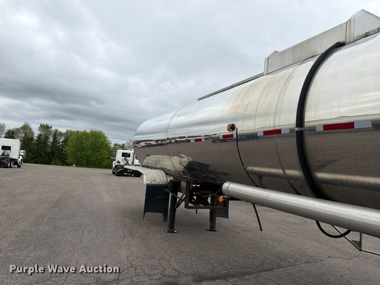 image for item FK0178 1990 Polar tank trailer