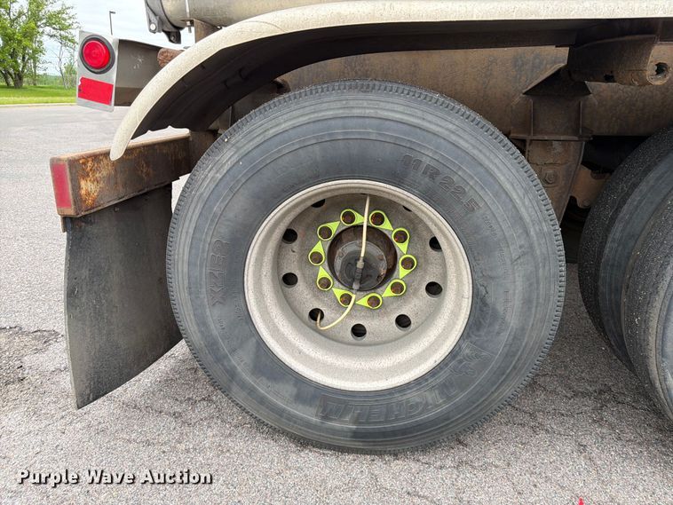 image for item FK0178 1990 Polar tank trailer