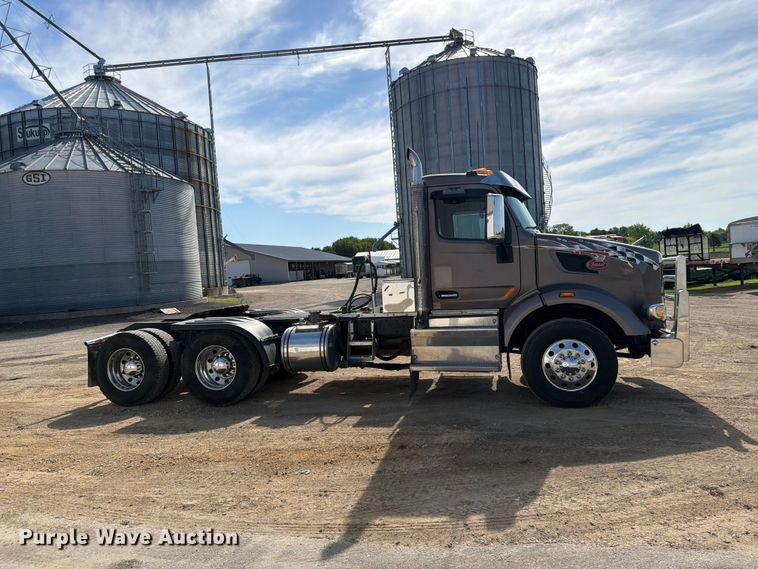 image for item FK0194 2016 Peterbilt 567 semi truck