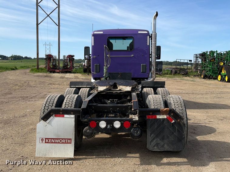 image for item FK0195 2016 Kenworth T880 semi truck