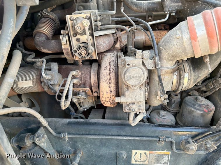 image for item FK0195 2016 Kenworth T880 semi truck