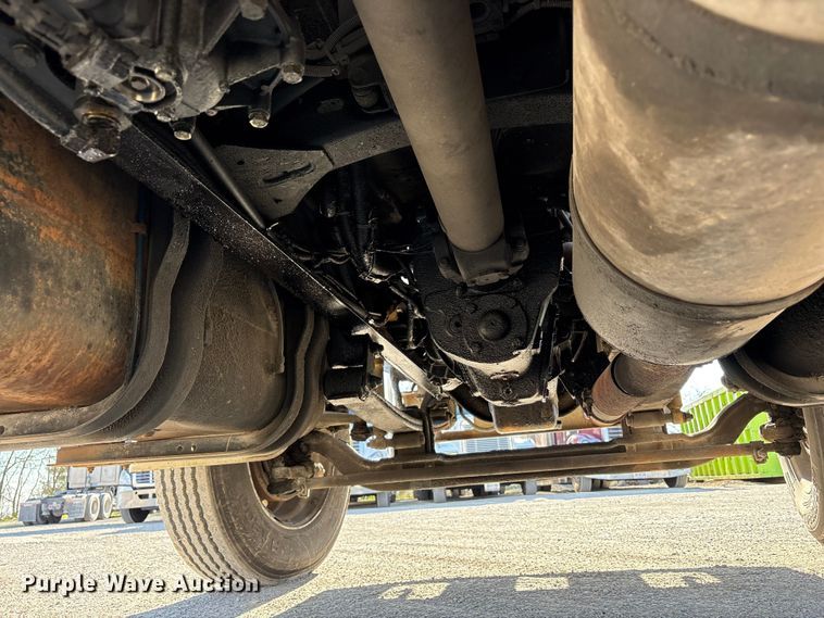 image for item FK1292 1997 Freightliner FL70 box truck