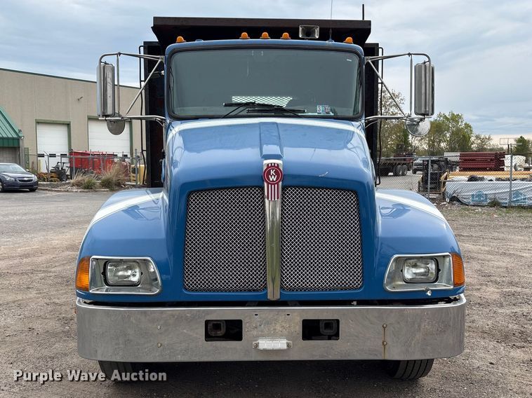 image for item FK1486 2007 Kenworth T300 dump flatbed truck