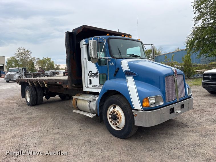 image for item FK1486 2007 Kenworth T300 dump flatbed truck