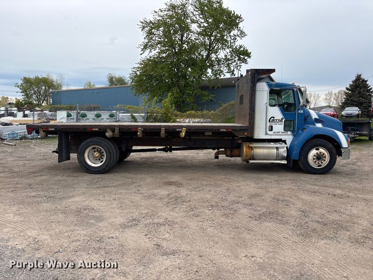 image for item FK1486 2007 Kenworth T300 dump flatbed truck