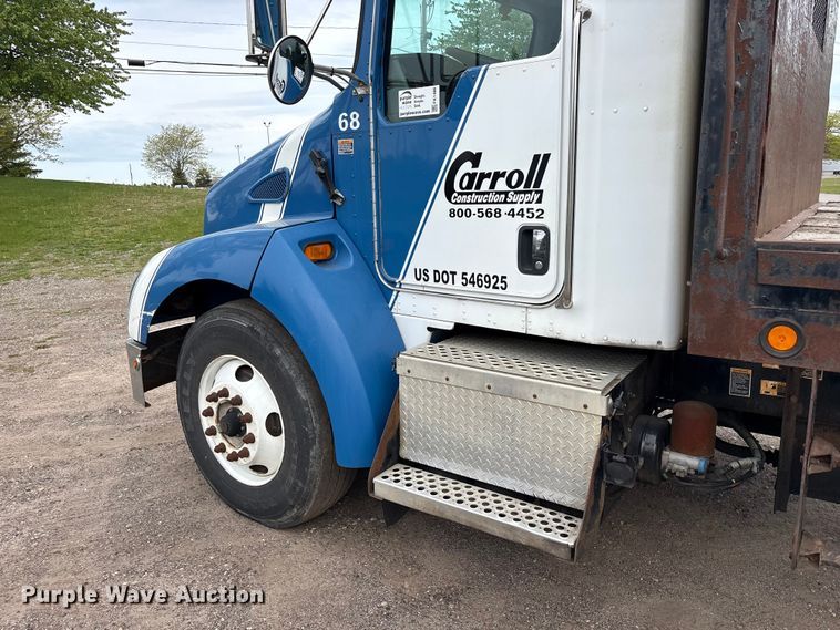 image for item FK1486 2007 Kenworth T300 dump flatbed truck