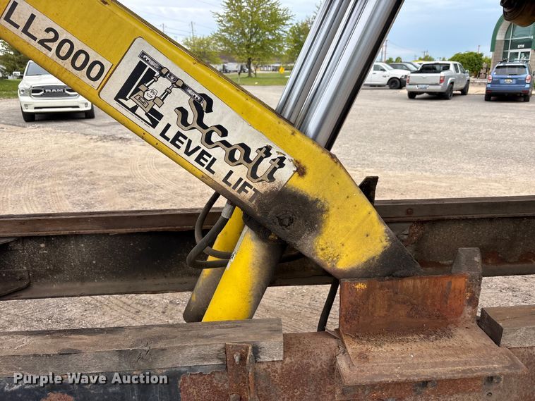 image for item FK1486 2007 Kenworth T300 dump flatbed truck