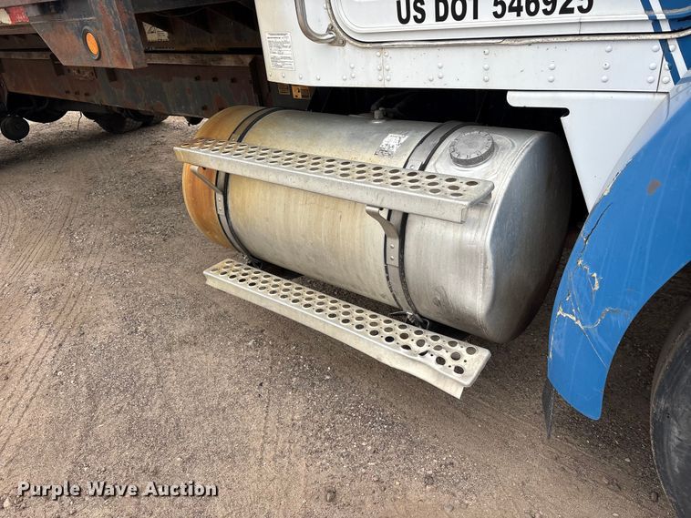 image for item FK1486 2007 Kenworth T300 dump flatbed truck