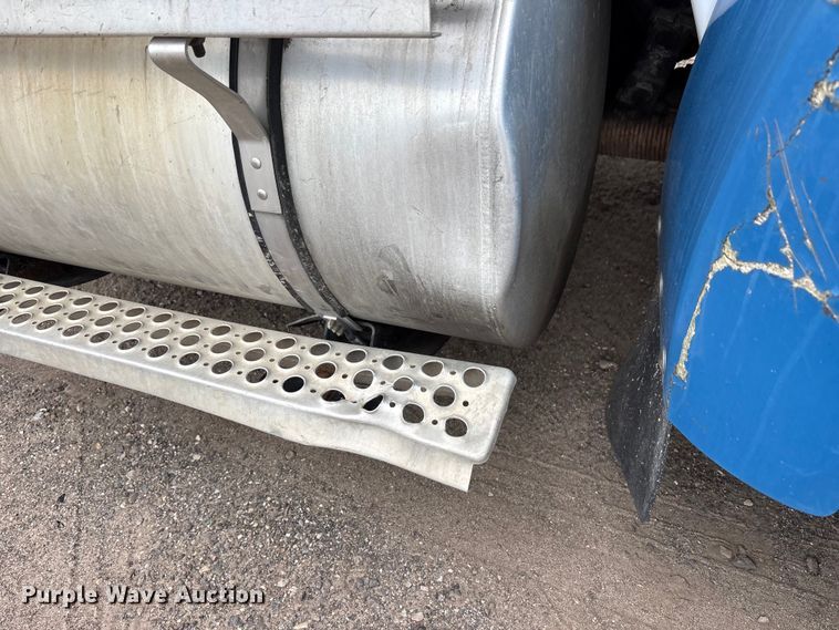 image for item FK1486 2007 Kenworth T300 dump flatbed truck