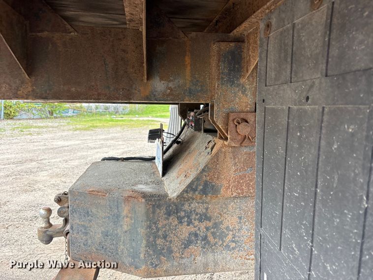 image for item FK1486 2007 Kenworth T300 dump flatbed truck