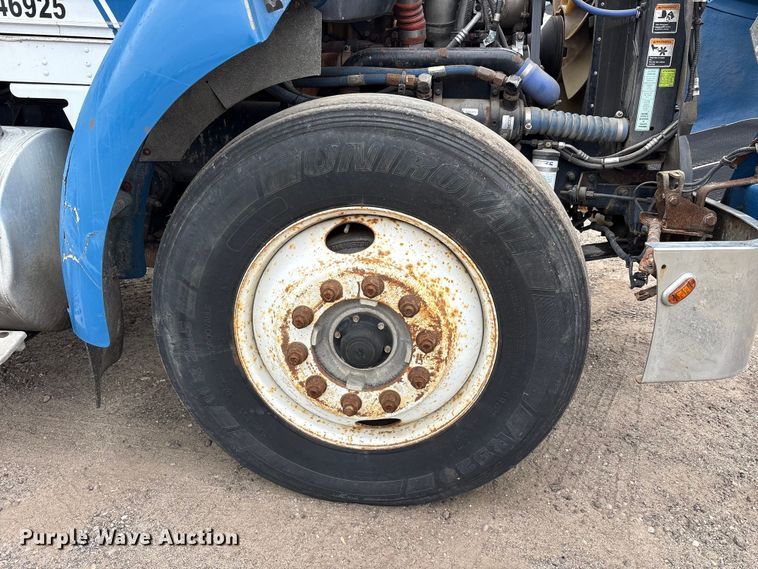 image for item FK1486 2007 Kenworth T300 dump flatbed truck