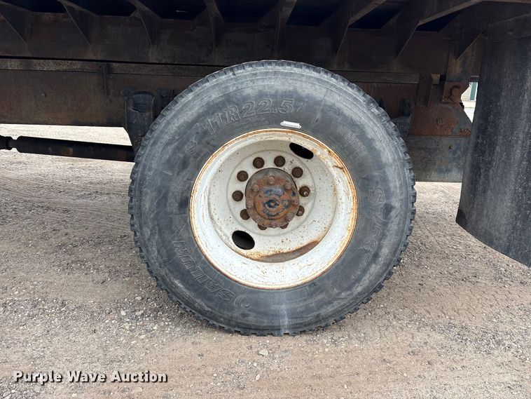 image for item FK1486 2007 Kenworth T300 dump flatbed truck