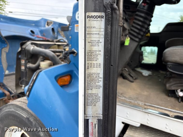image for item FK1486 2007 Kenworth T300 dump flatbed truck