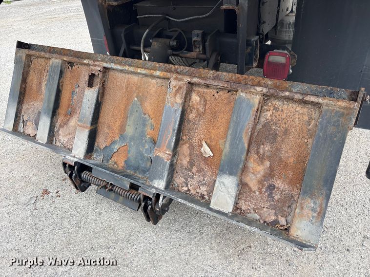 image for item FK1495 2001 Freightliner FL70 flatbed truck