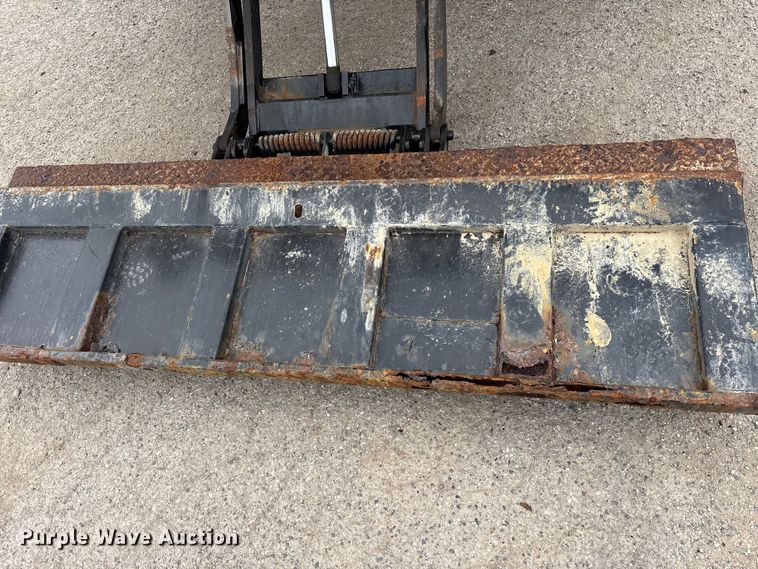 image for item FK1495 2001 Freightliner FL70 flatbed truck