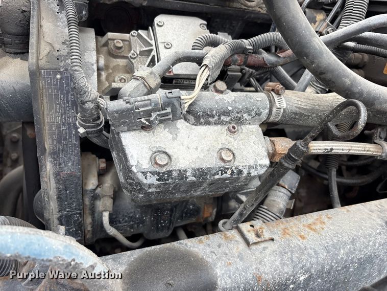 image for item FK1495 2001 Freightliner FL70 flatbed truck