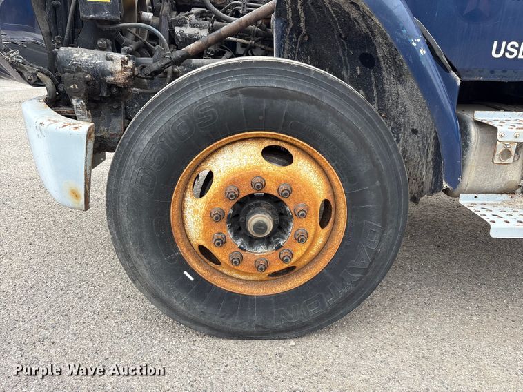image for item FK1495 2001 Freightliner FL70 flatbed truck