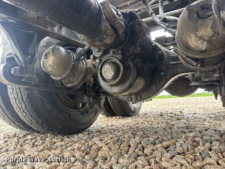 image for item NA9353 2020 International LT625 semi truck