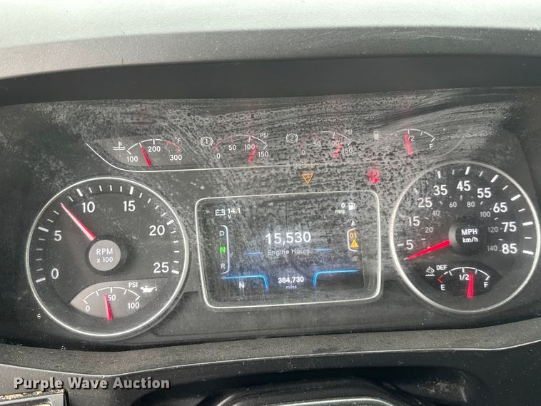 image for item NA9353 2020 International LT625 semi truck
