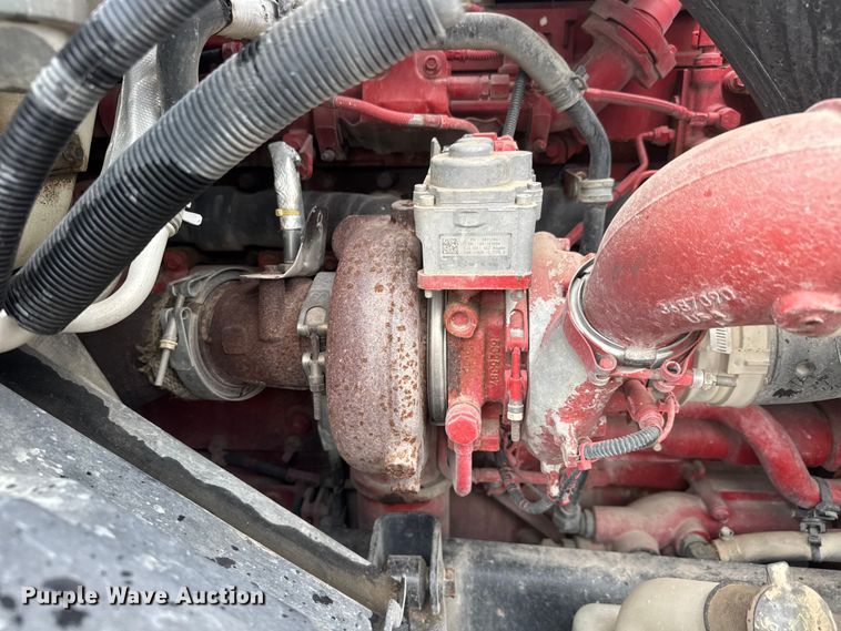 image for item NA9353 2020 International LT625 semi truck