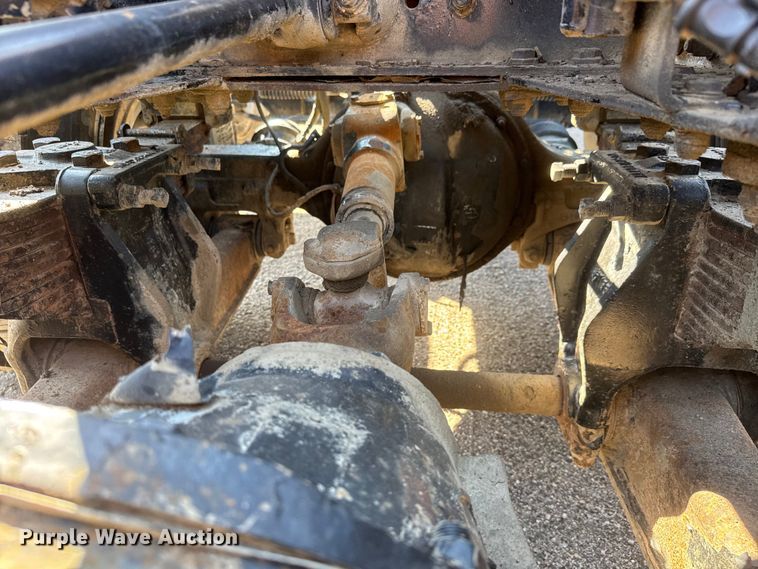 image for item NA9363 2000 Kenworth T800B semi truck
