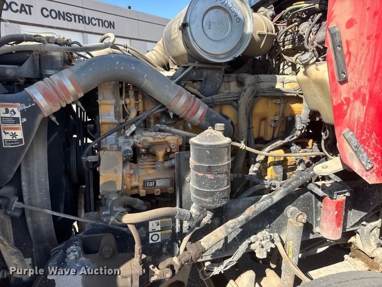 image for item NA9363 2000 Kenworth T800B semi truck