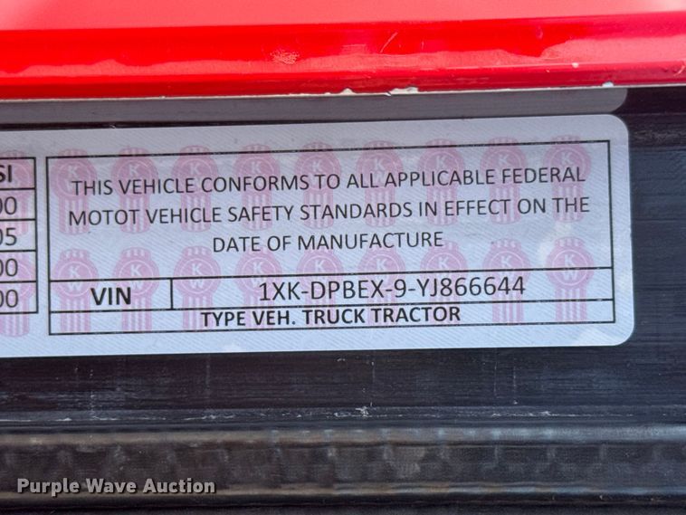 image for item NA9363 2000 Kenworth T800B semi truck
