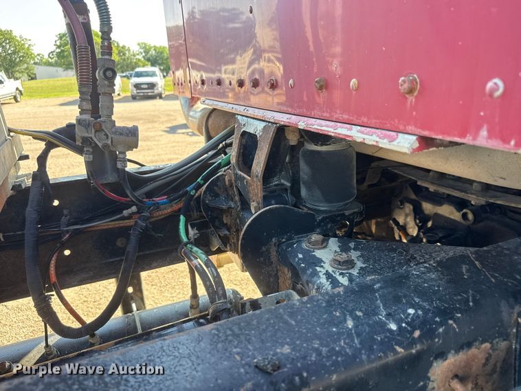 image for item NA9364 2000 Kenworth T800 semi truck