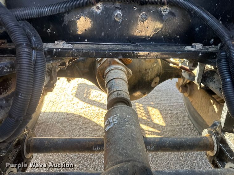 image for item NA9364 2000 Kenworth T800 semi truck