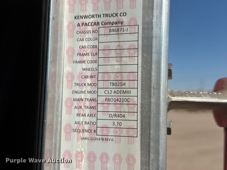 image for item NA9364 2000 Kenworth T800 semi truck