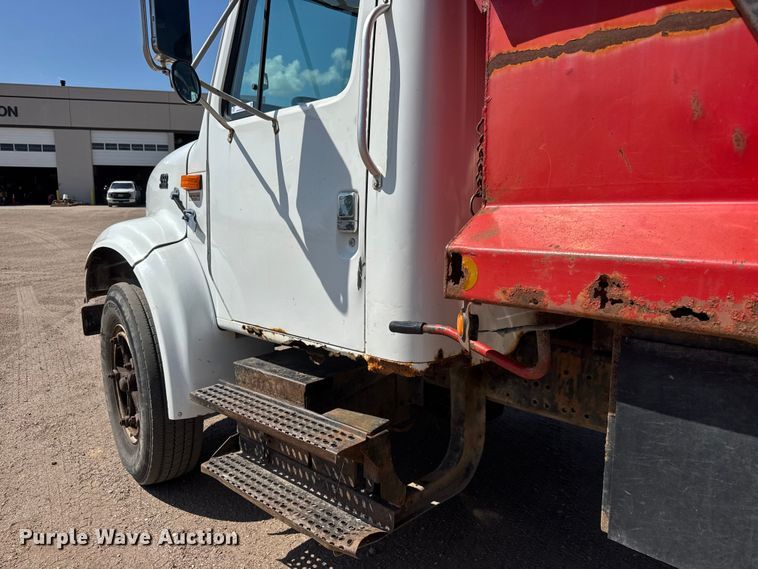 image for item NA9365 1997 International 4700 dump truck