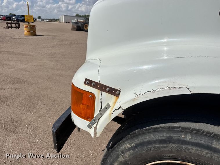 image for item NA9365 1997 International 4700 dump truck