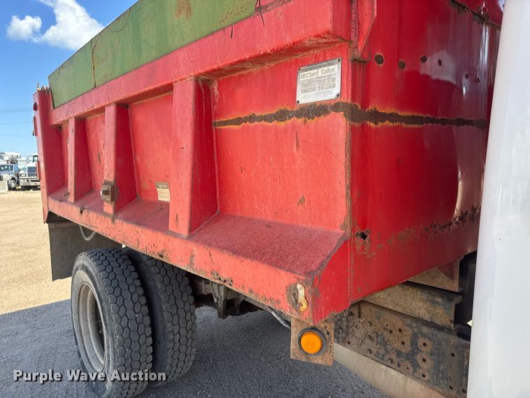image for item NA9365 1997 International 4700 dump truck