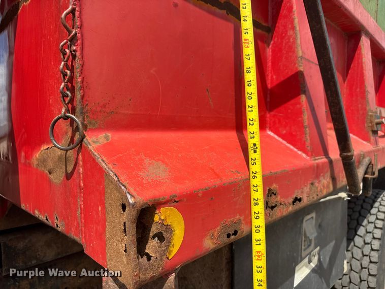 image for item NA9365 1997 International 4700 dump truck