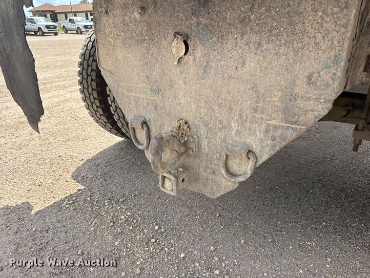 image for item NA9365 1997 International 4700 dump truck